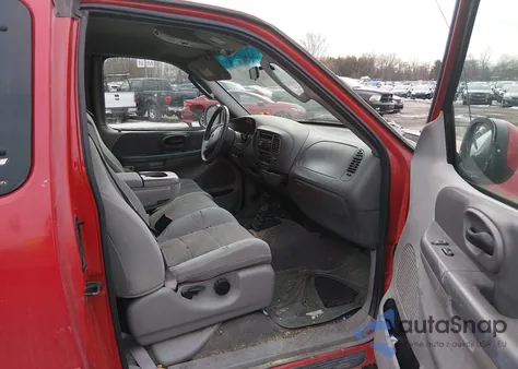 2002 Ford F-150 Lariat/Xl/Xlt z USA, uszkodzony, nr VIN 1FTRX18L52NB56046